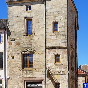 Maison à loriflamme à Luxeuil-les-Bains