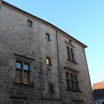 Maison à loriflamme à Luxeuil-les-Bains
