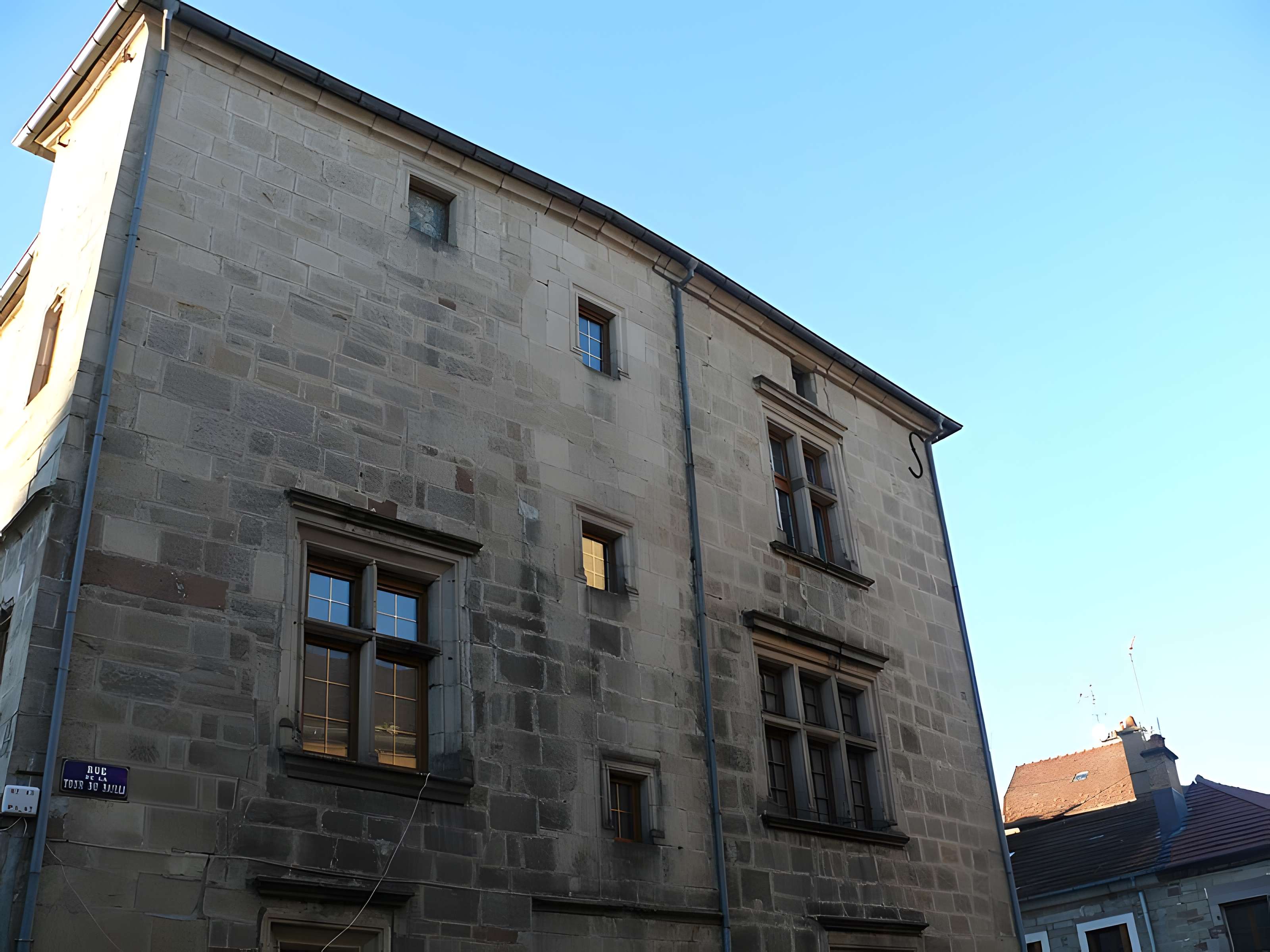 Maison à l'oriflamme à Luxeuil-les-Bains