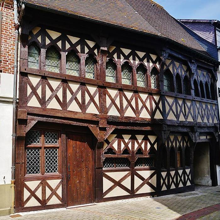 Photo de Maison à pans de bois, 2 Rue des Soufflets à Rue