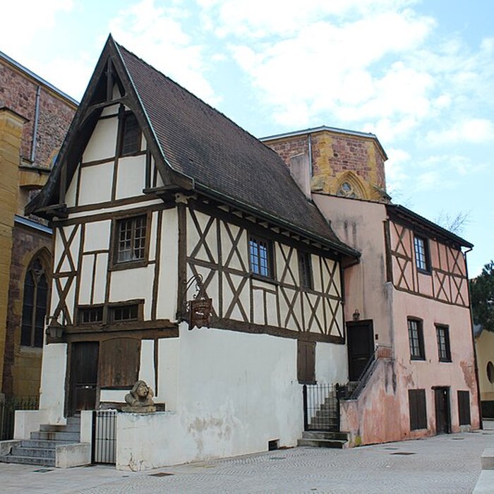 Photo de Maison à pans de bois, 2 Rue Jean-Baptiste-Salle à Roanne