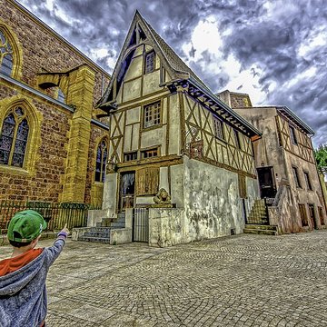 Maison à pans de bois, 2 Rue Jean-Baptiste-Salle à Roanne