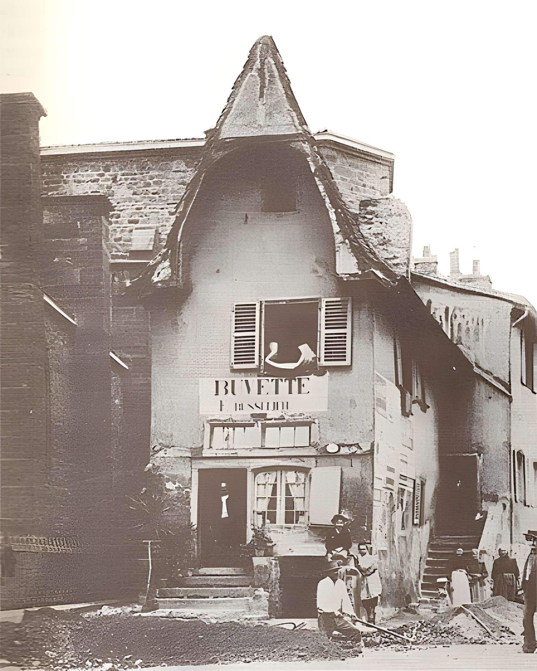 Maison à pans de bois, 2 Rue Jean-Baptiste-Salle à Roanne