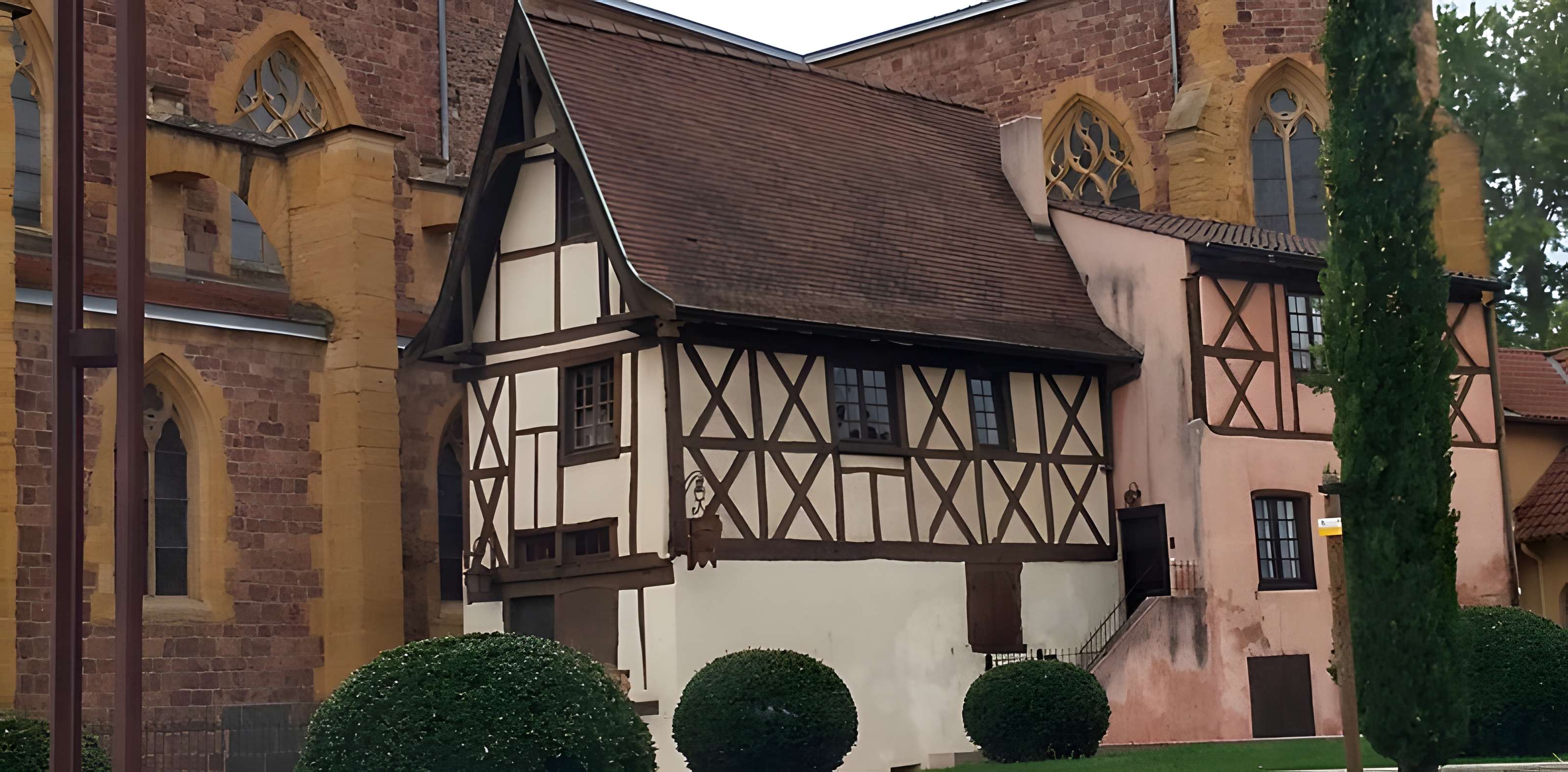 Maison à pans de bois, 2 Rue Jean-Baptiste-Salle à Roanne