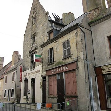 Maison à pignon, Rue de la République à Reuilly