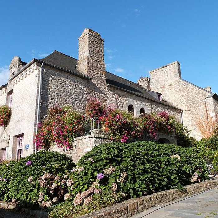 Photo de Maison à porte à fronton à Collinée
