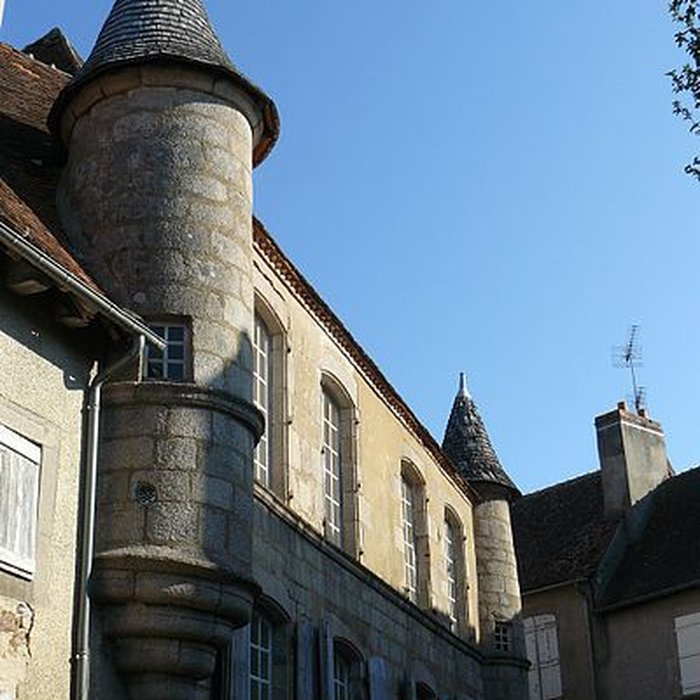 Photo de Maison à tourelles à Boussac
