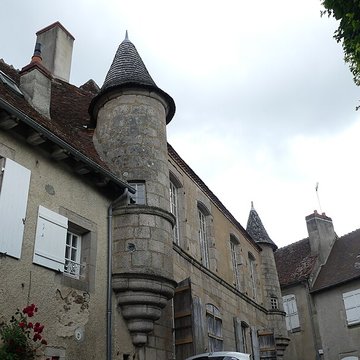Maison à tourelles à Boussac