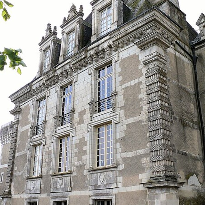 Photo de Château dAzay-le-Ferron