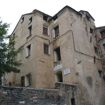 Maison Arrighi de Casanova à Corte