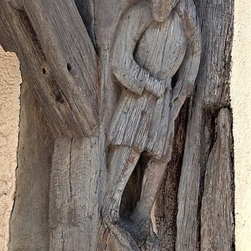 Maison au poteau sculpté à La Ferté-Bernard