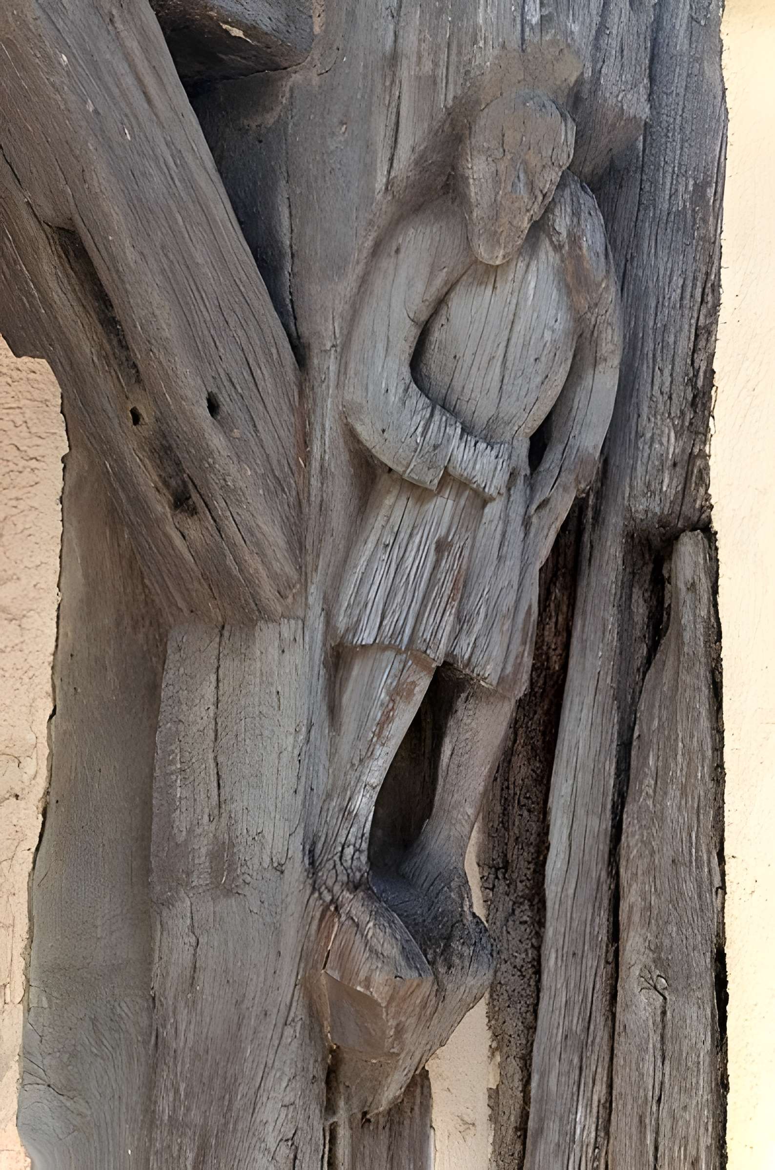 Maison au poteau sculpté à La Ferté-Bernard