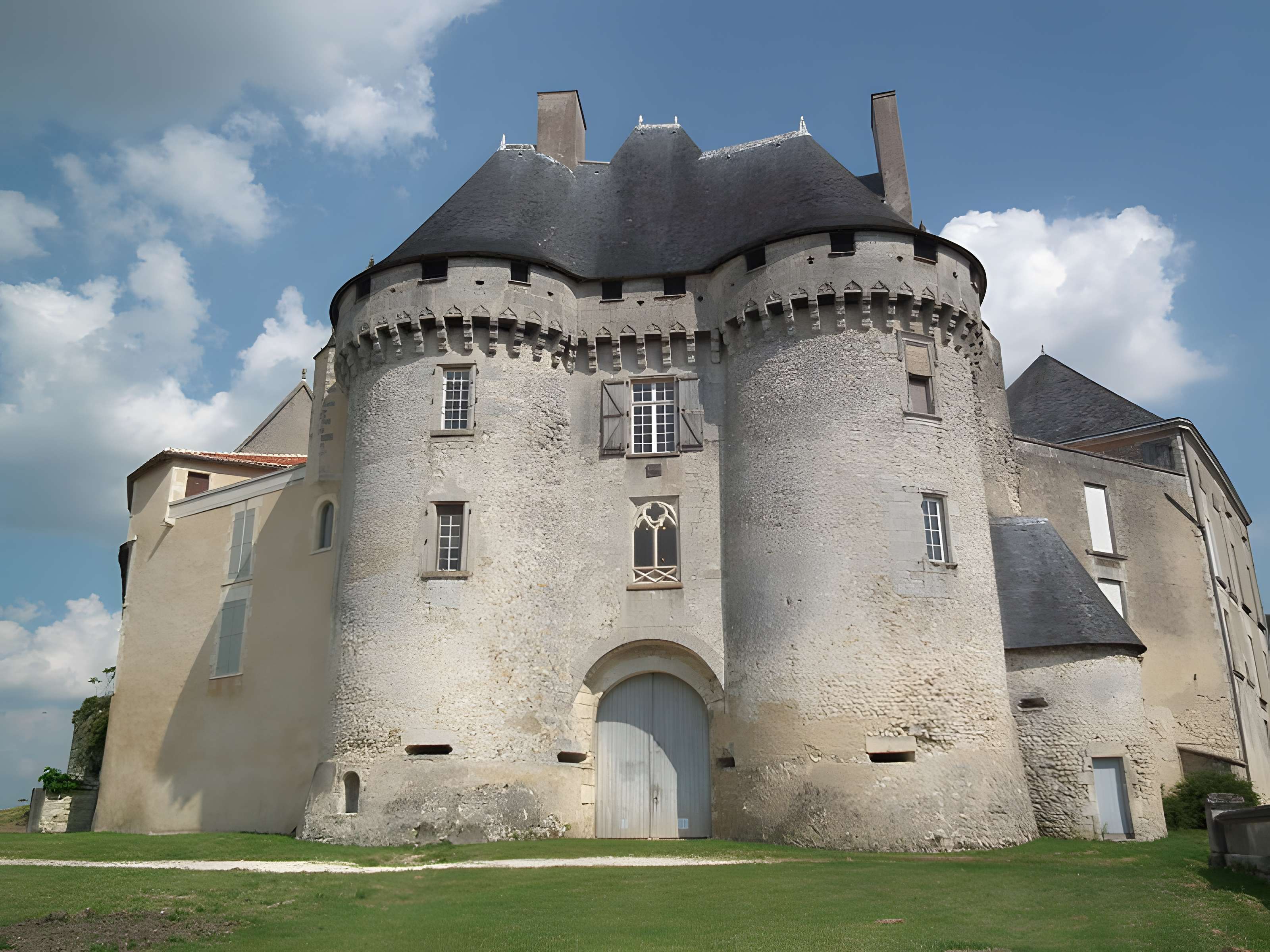 Château de Barbezieux-Saint-Hilaire
