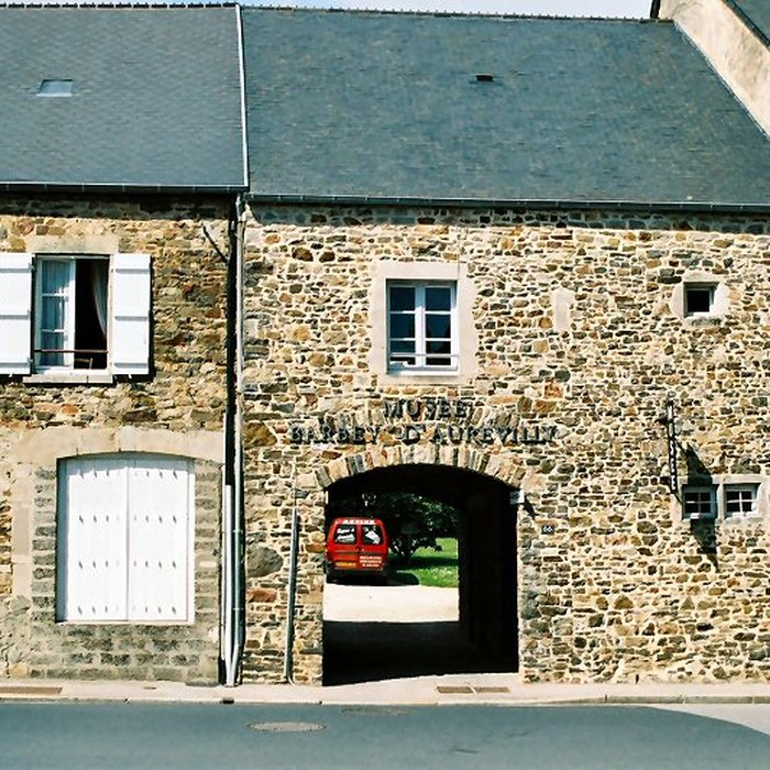 Photo de Maison de Jules Barbey dAurevilly à Saint-Sauveur-le-Vicomte