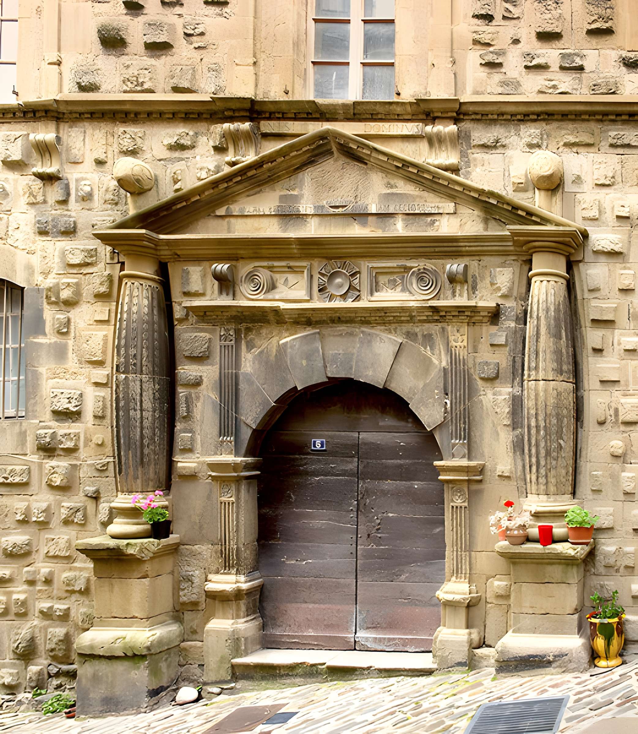 Hôtel dit Maison de la Congrégation de la Présentation de Bourg Saint-Andéol