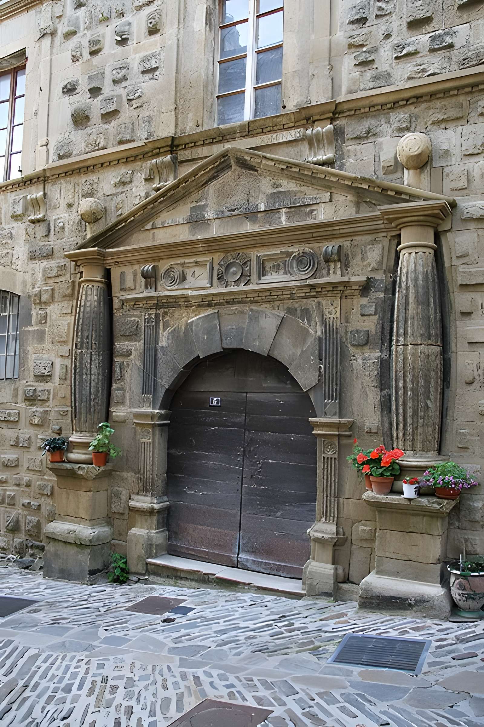 Hôtel dit Maison de la Congrégation de la Présentation de Bourg Saint-Andéol