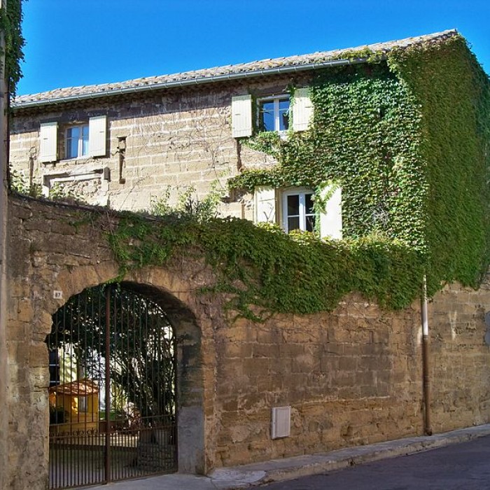 Photo de Maison de la Reine-Jeanne à Sorgues