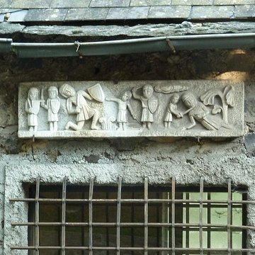 Maison de labbé dEstaing à Murol