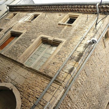 Maison de lavocat des pauvres à Nîmes