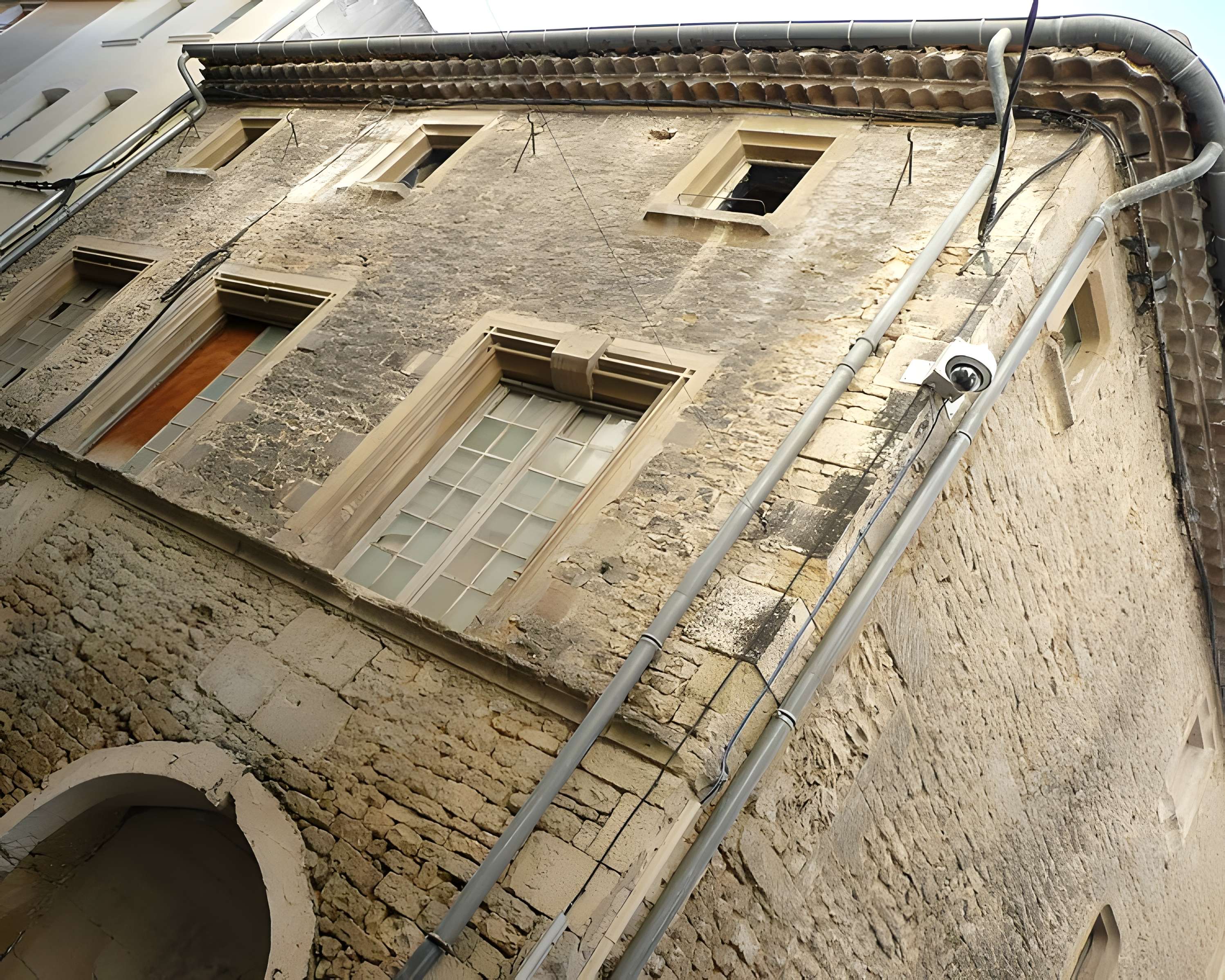 Maison de l'avocat des pauvres à Nîmes