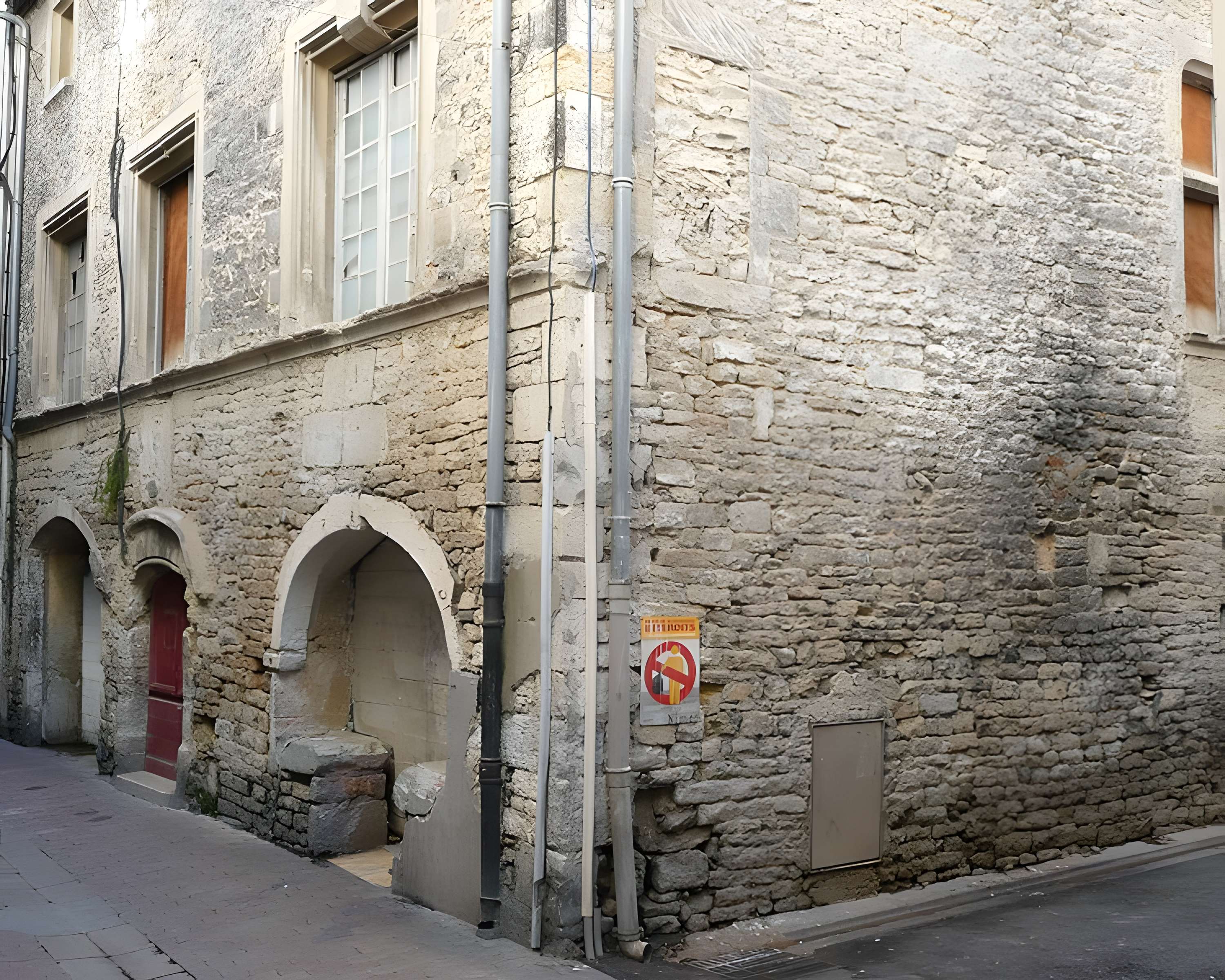 Maison de l'avocat des pauvres à Nîmes