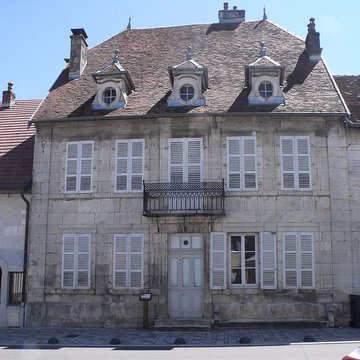 Maison de maître de poste à Saint-Vit