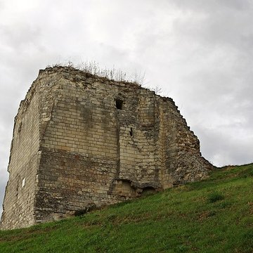 Château de Beaufort-en-Vallée ruines