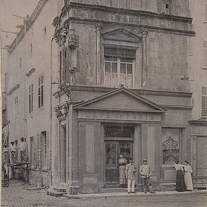 Photo de Maison des Loups à Charmes