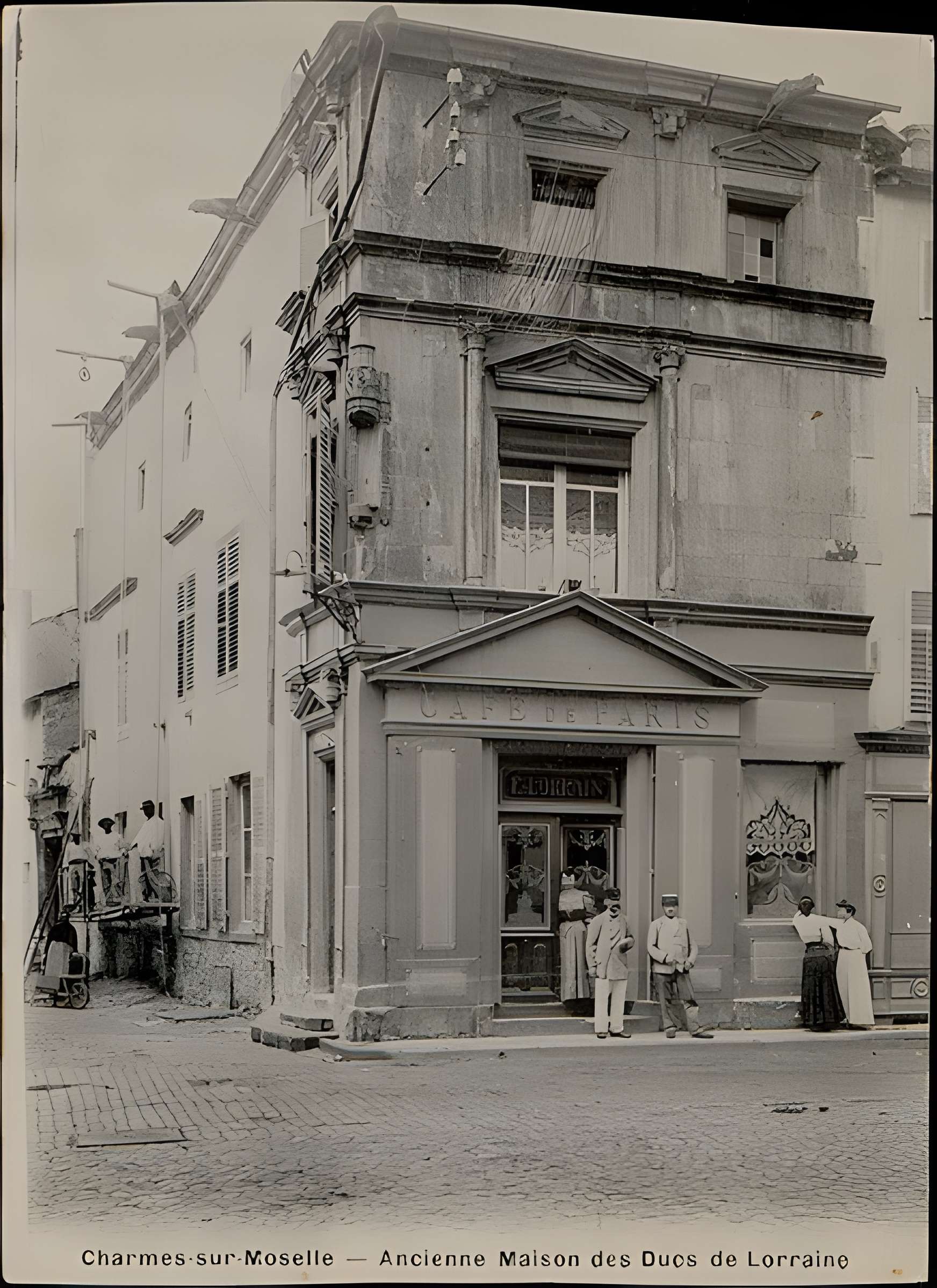 Maison des Loups à Charmes