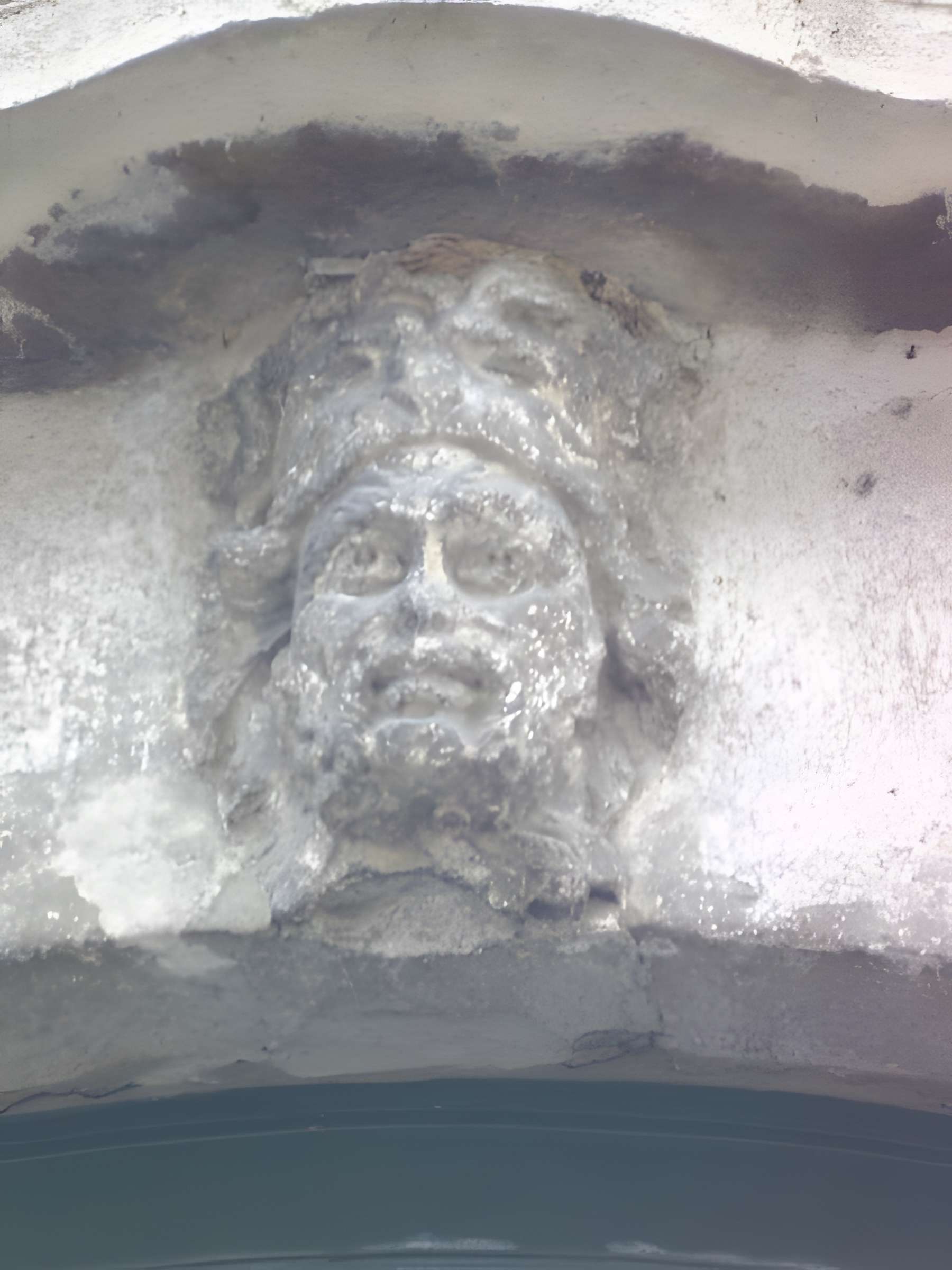 Maison des Sept-Têtes à Villeneuve-sur-Yonne 