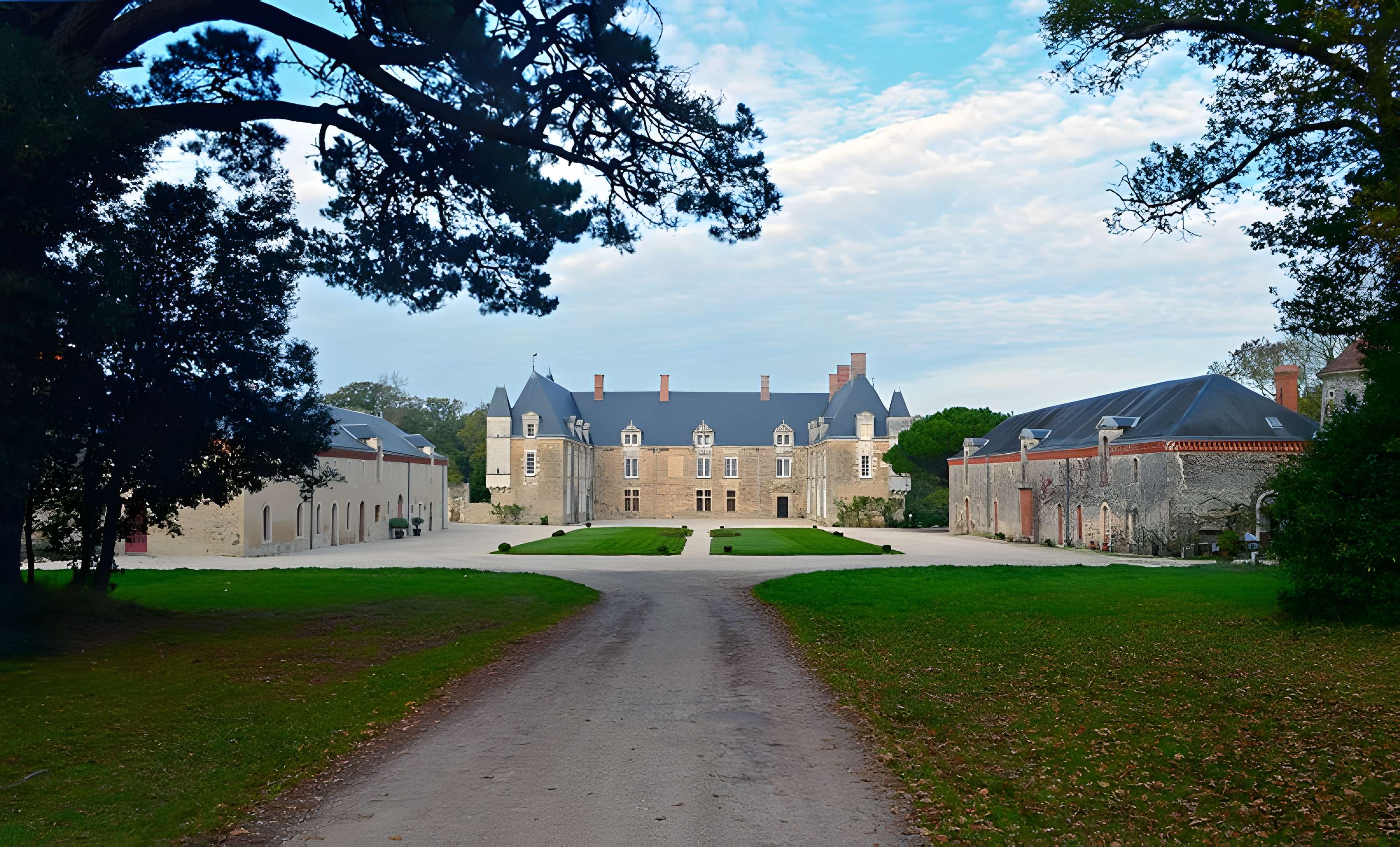 Château de Beaumarchais 