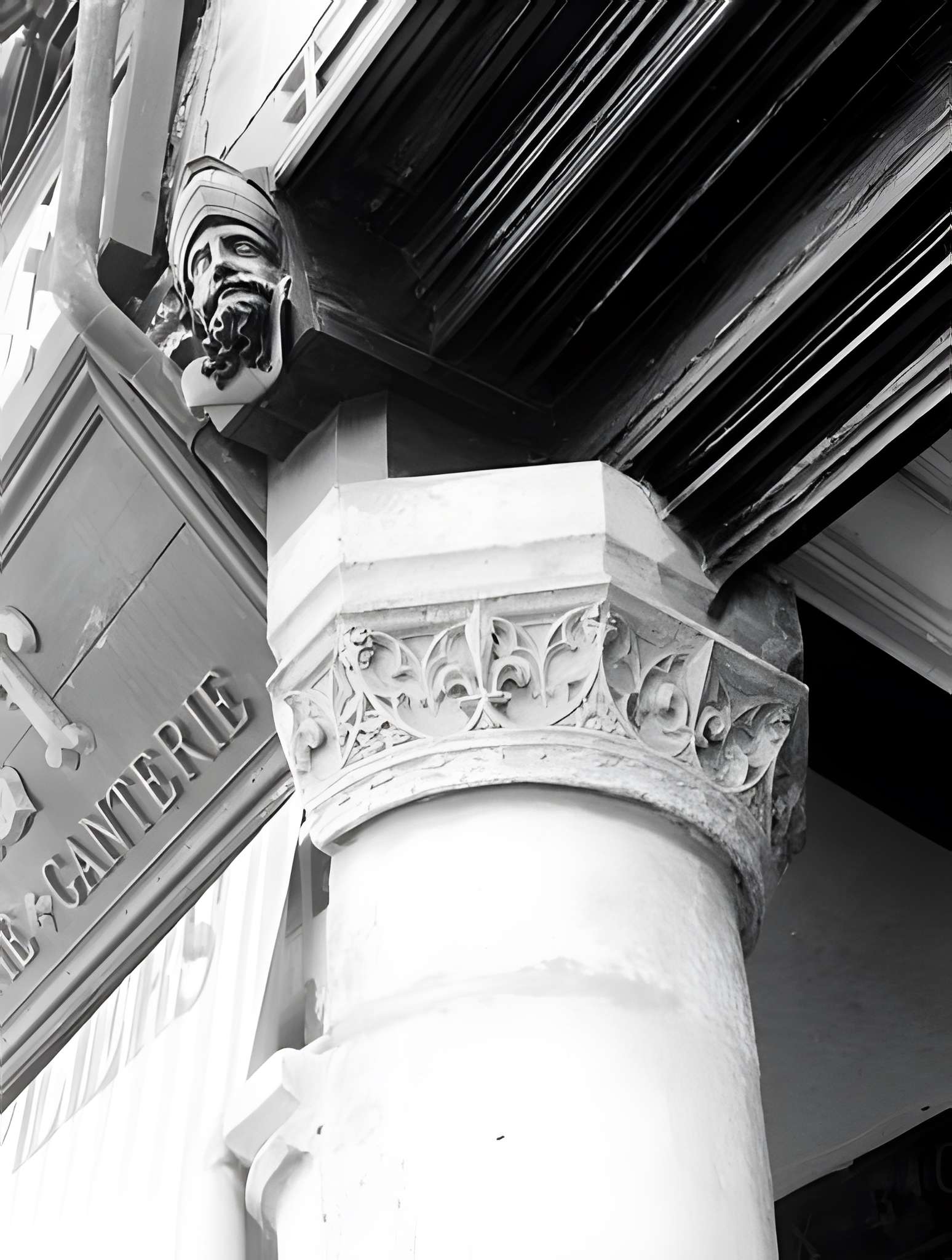 Maison des Trois Piliers à Beauvais
