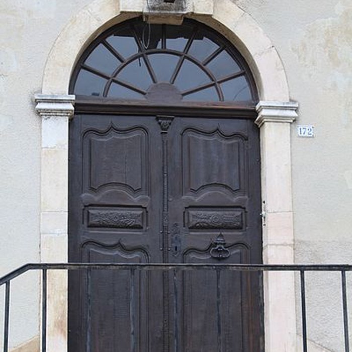 Photo de Maison dite le chapître à Neuville-les-Dames
