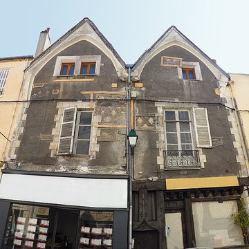 maison double 17 19 rue du loing a montargis