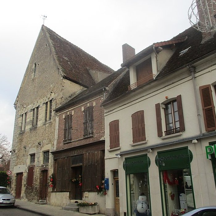 Photo de Maison du Chapitre de Saint-Julien-du-Sault