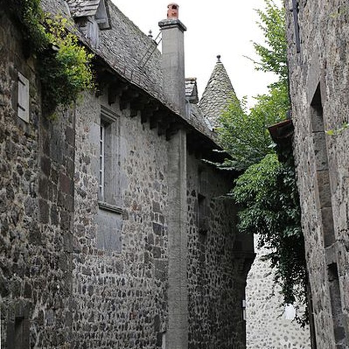 Photo de Maison du chevalier des Huttes à Vic-sur-Cère
