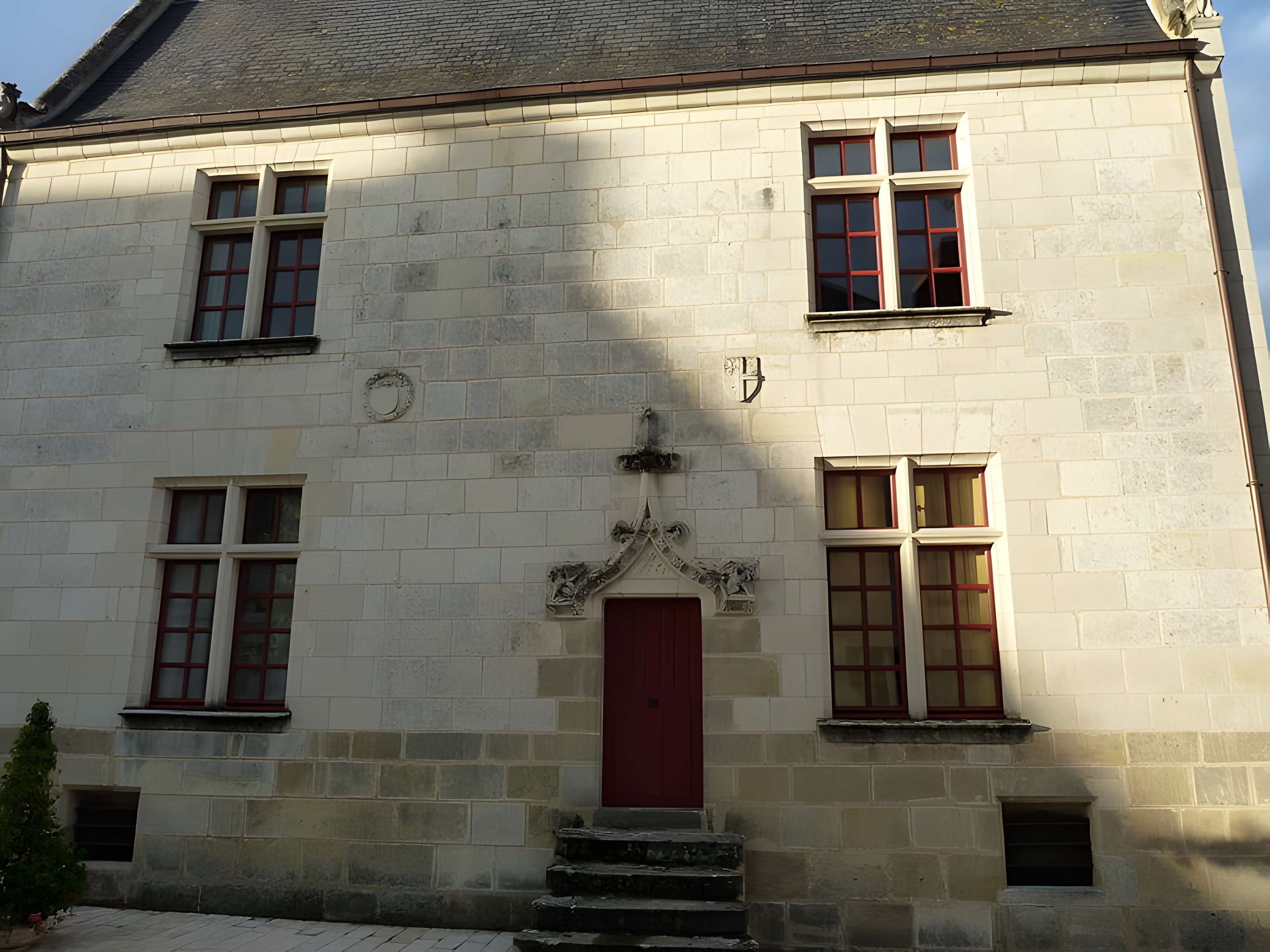 Maison du Dauphin à Sainte-Catherine-de-Fierbois 