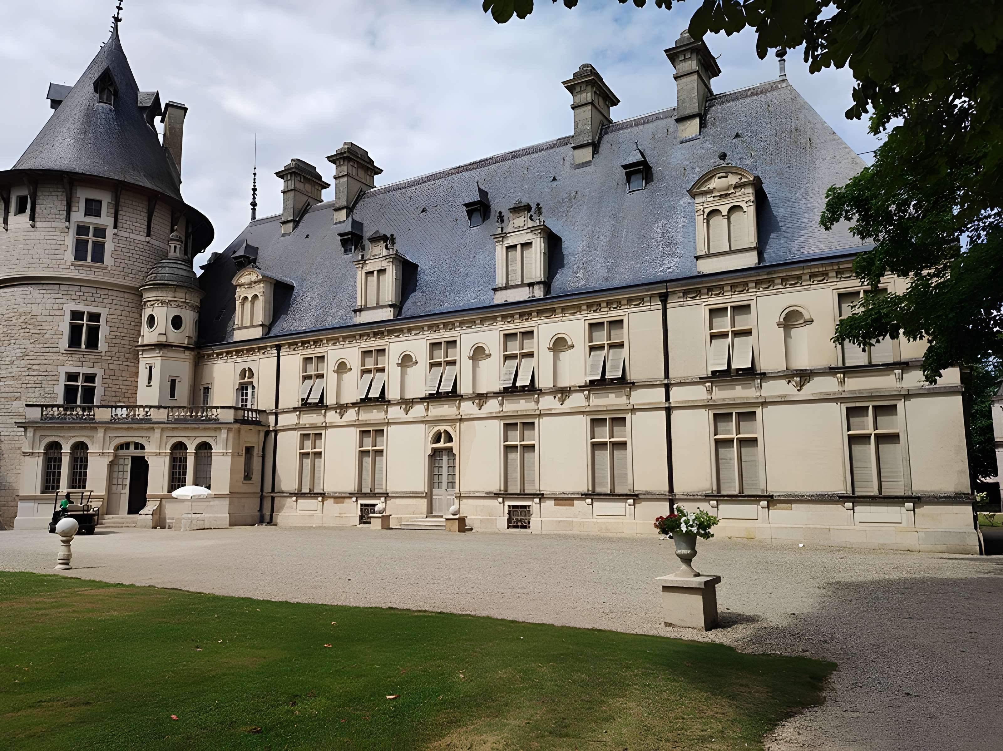 Château de Beauregard à Montigny-sur-Aube