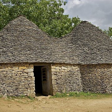 Cabanes Du Breuil de Saint-André-dAllas
