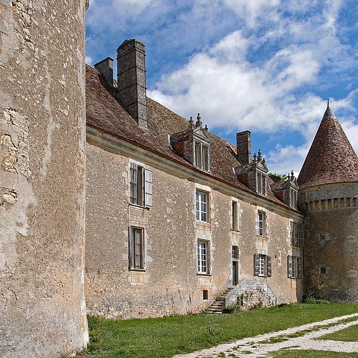 Photo de Château de Beauvais à Lussas et Nontronneau