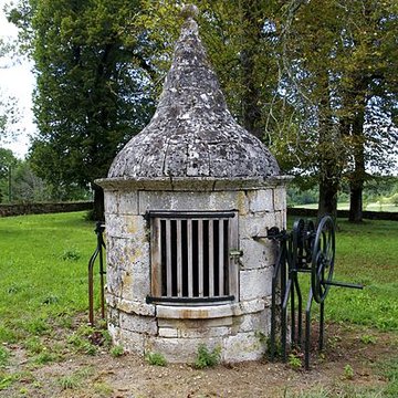 Château de Beauvais à Lussas et Nontronneau