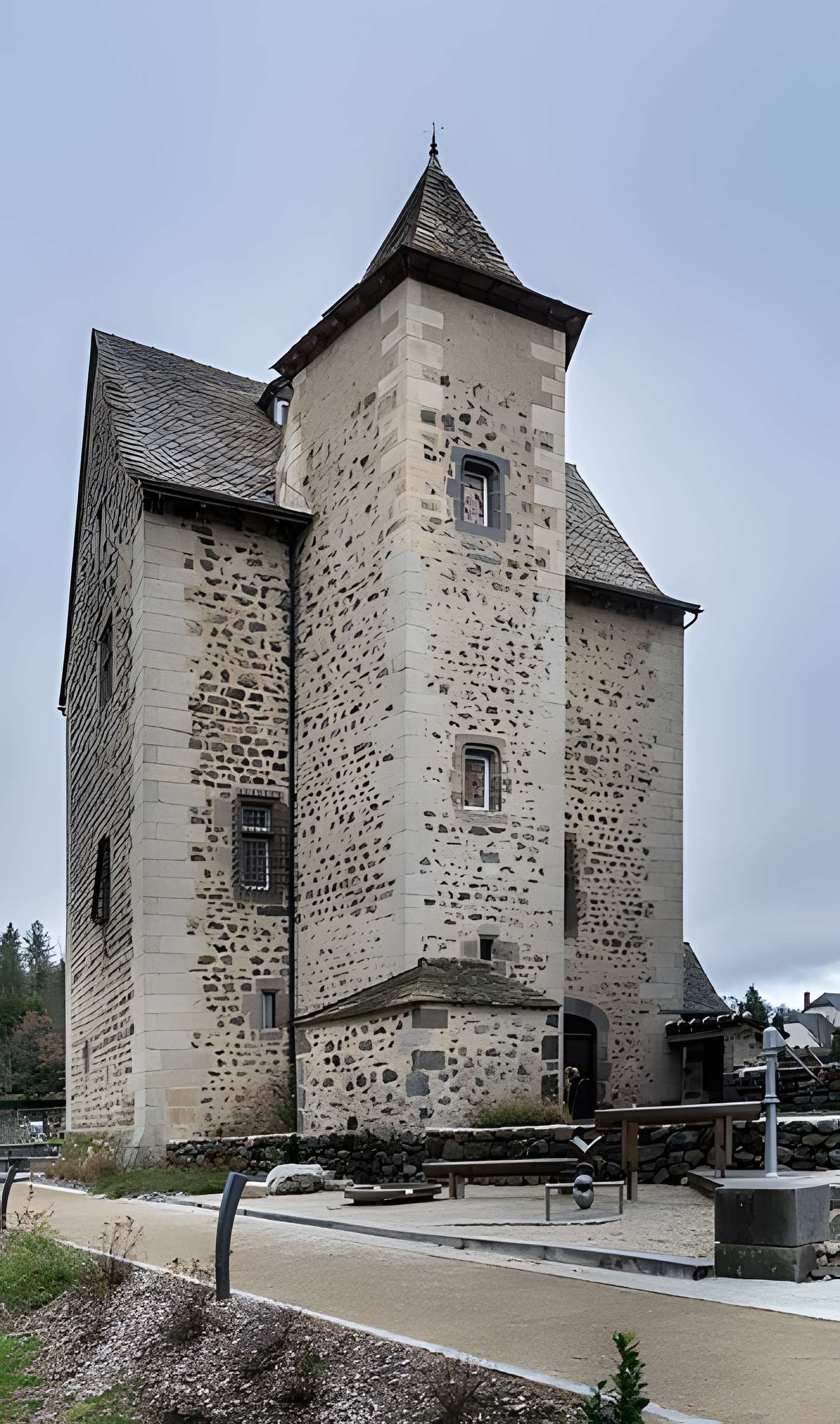 Maison du XVe siècle à Brommat