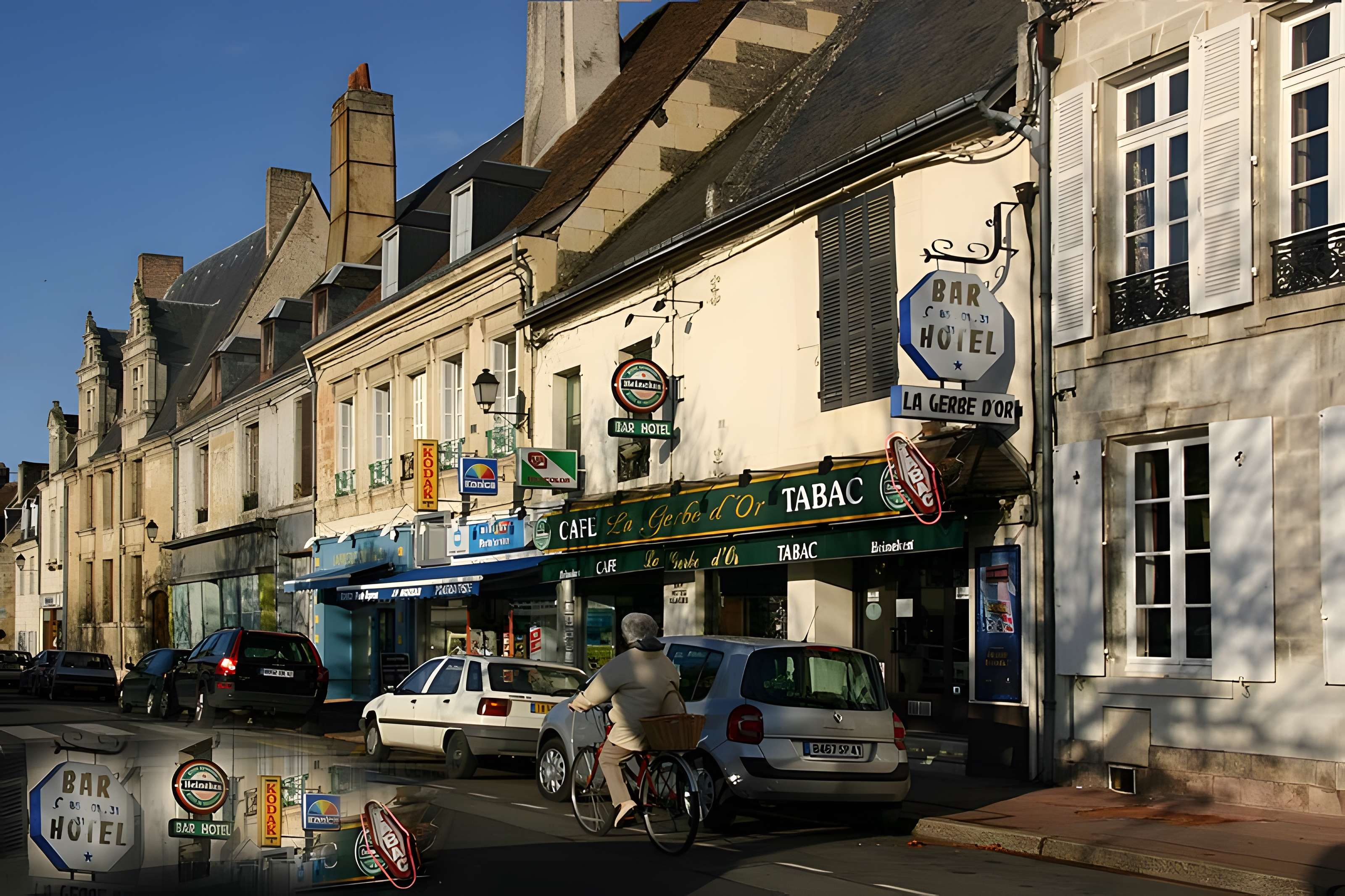 Maison du XVIe siècle 52 Place Georges-Clemenceau à Montoire-sur-le-Loir