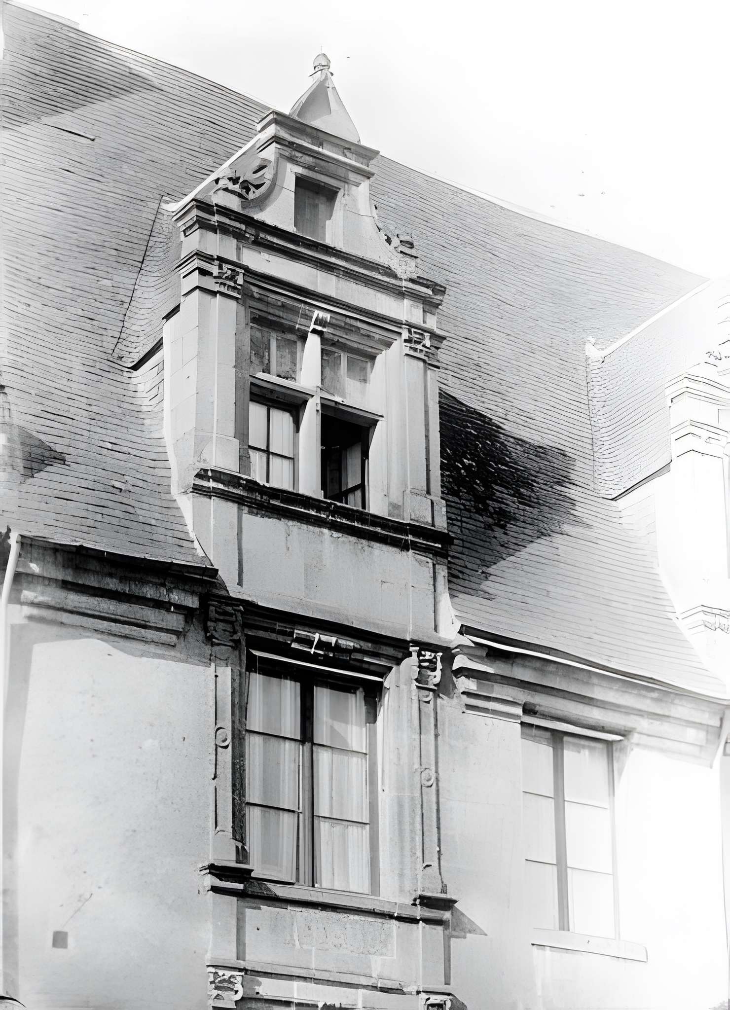 Maison du XVIe siècle 52 Place Georges-Clemenceau à Montoire-sur-le-Loir