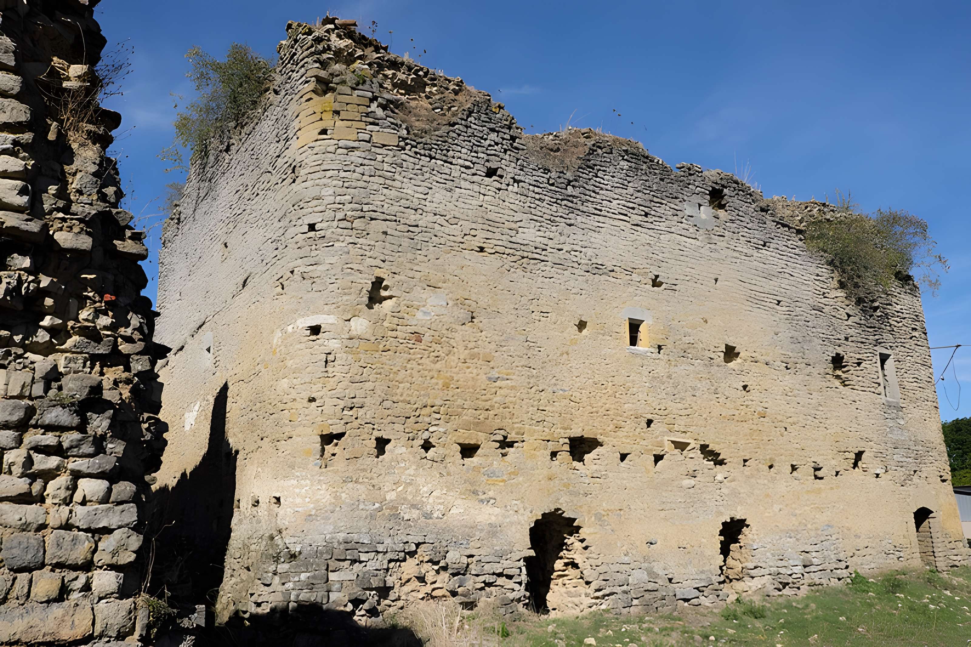 Maison forte de Thézey-Saint-Martin
