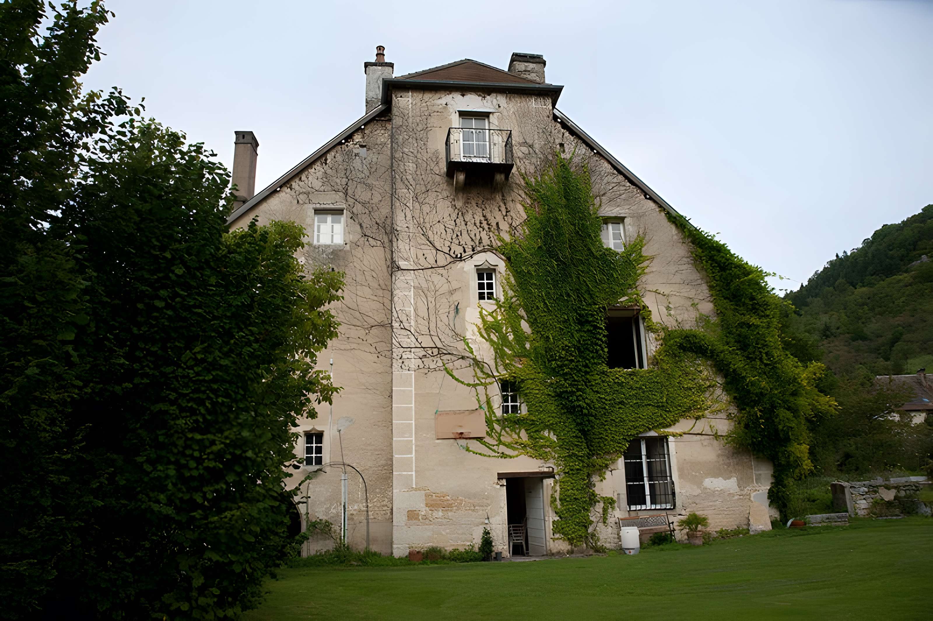 Maison La Forteresse à Vuillafans 