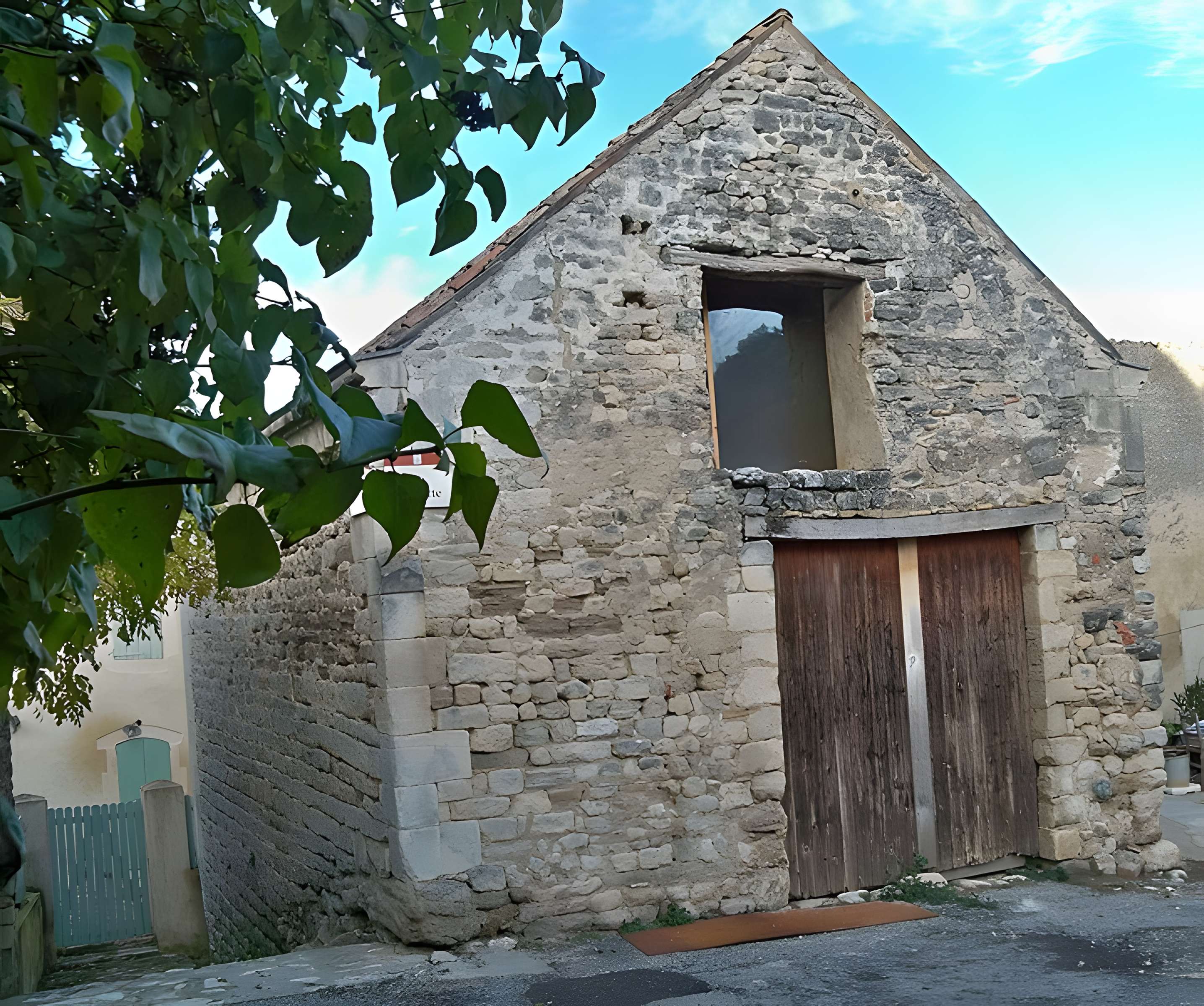 Maison médiévale à Céreste