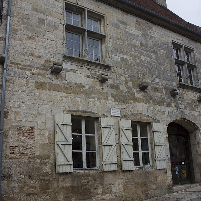 Photo de Maison natale de Théodore de Bèze à Vézelay
