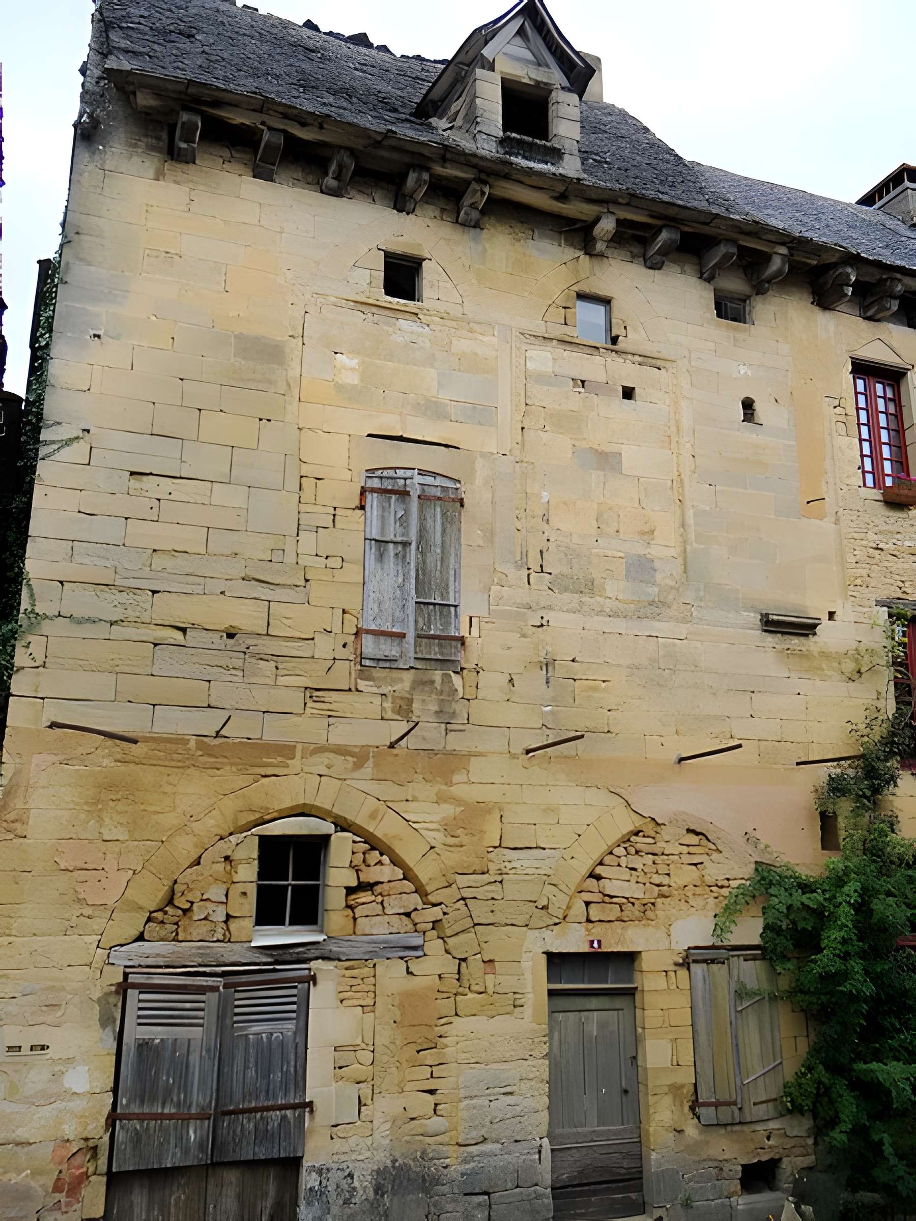 Maison noble des Croisiers à Salignac-Eyvigues