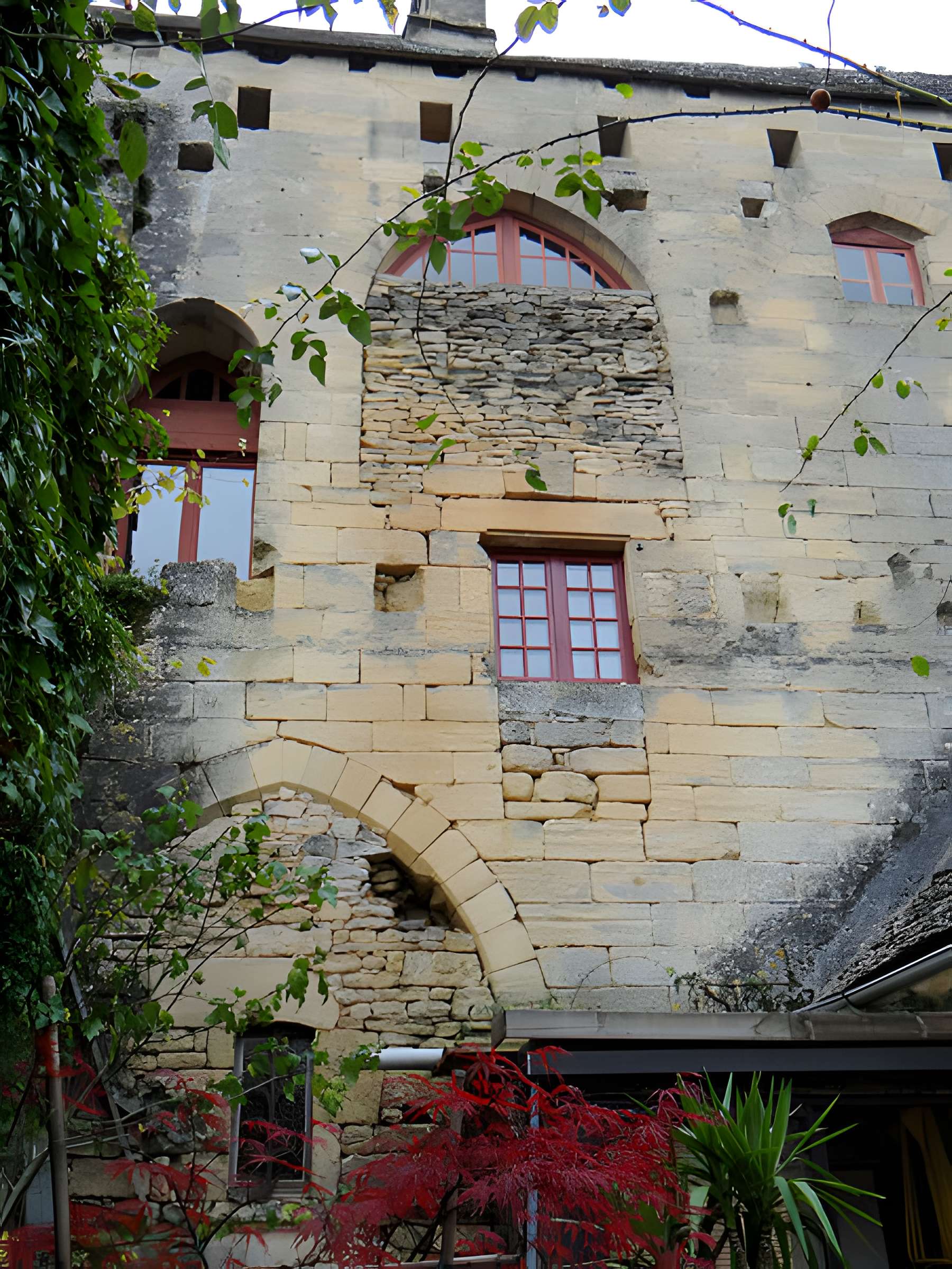 Maison noble des Croisiers à Salignac-Eyvigues